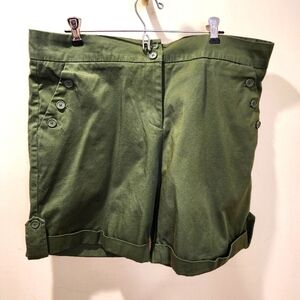 SAG HARBOR Olive Green Women's Cotton Short size 14